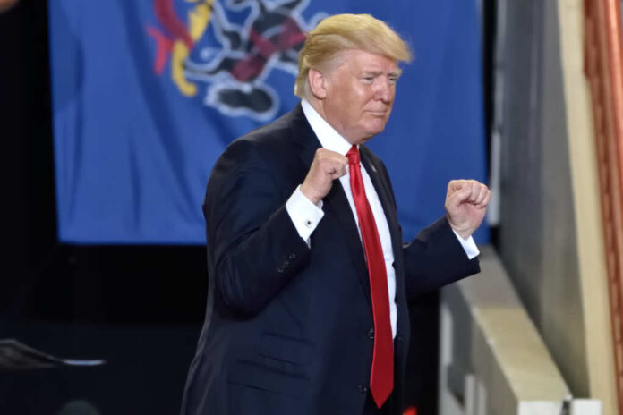 Harrisburg,,Pa,-,April,29,,2017:,President,Trump,"two,Hands"