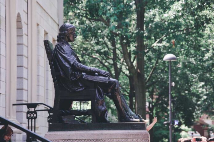 Cambridge,,Usa,-,July,14,,2019,:,John,Harvard,Statue