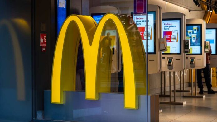 London,,Uk,,February,7,2024,,Mcdonalds,Logo,And,Facade,Outside
