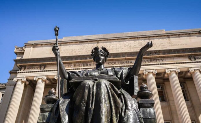 New,York,,Usa,-,1,September,2023:,Landmark,Building,Of
