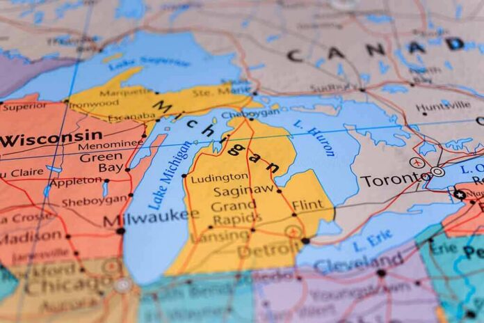 shutterstock_722834494 Close-up of a map highlighting Michigan and the Great Lakes